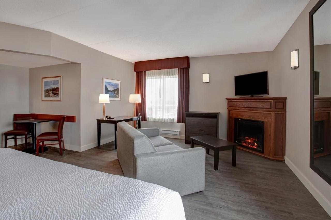 Days Inn & Suites By Wyndham Collingwood Dış mekan fotoğraf