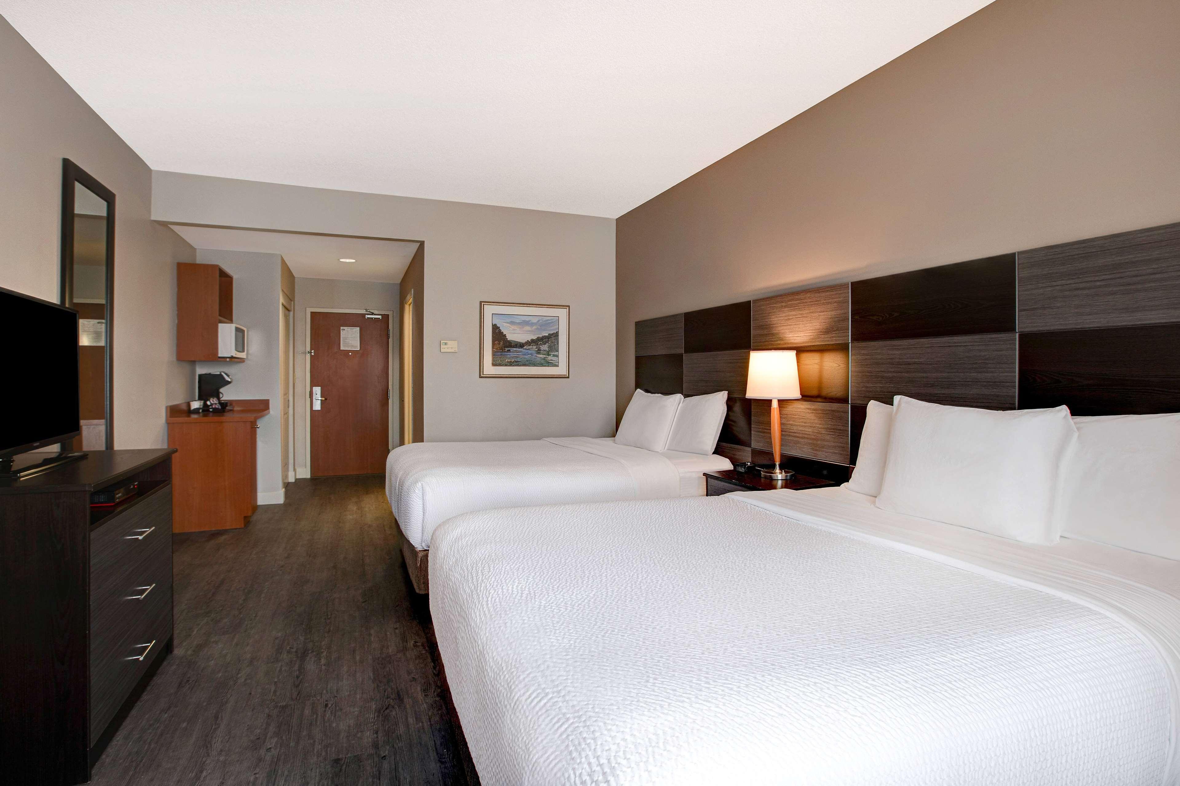 Days Inn & Suites By Wyndham Collingwood Dış mekan fotoğraf