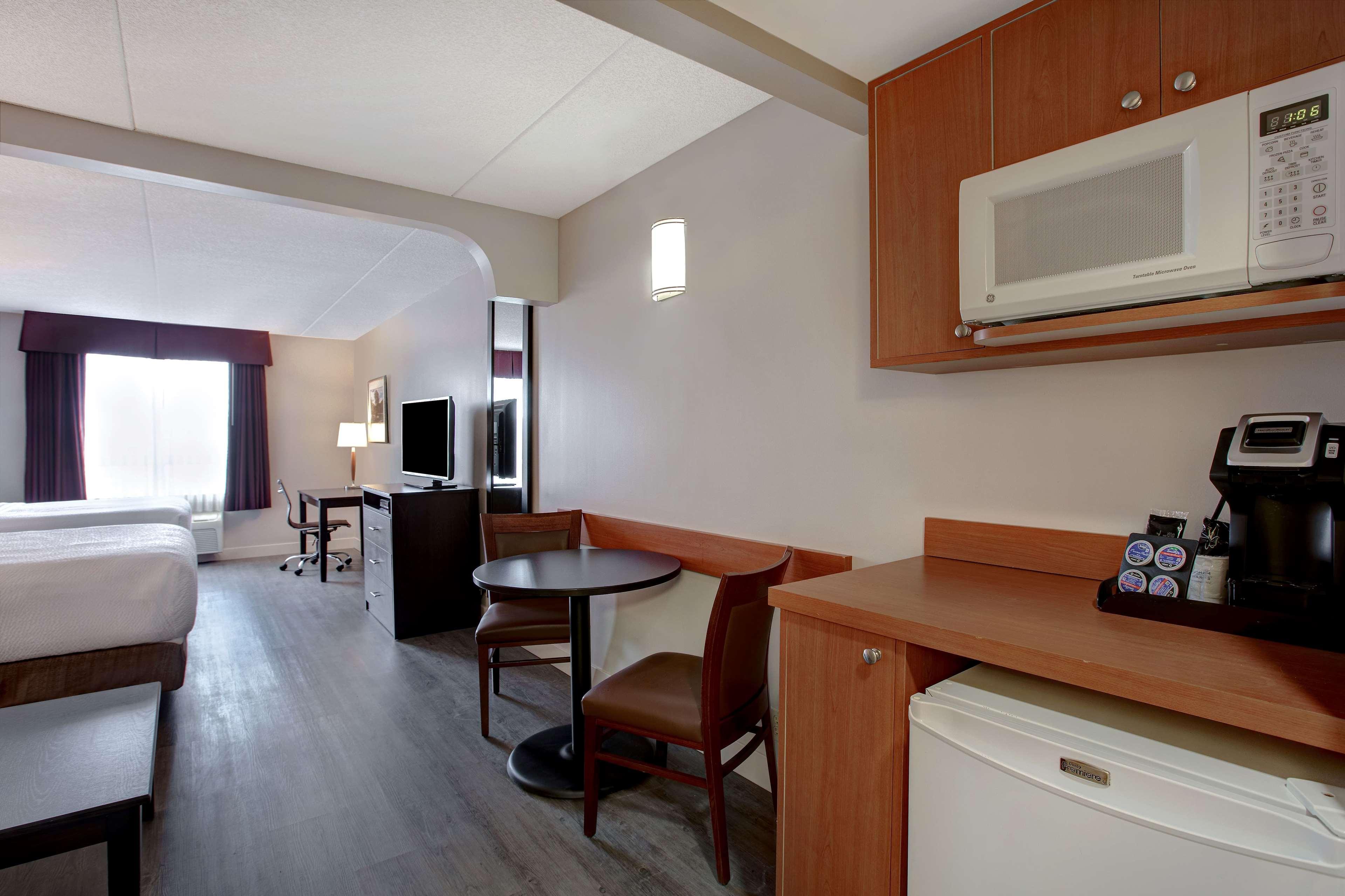 Days Inn & Suites By Wyndham Collingwood Dış mekan fotoğraf