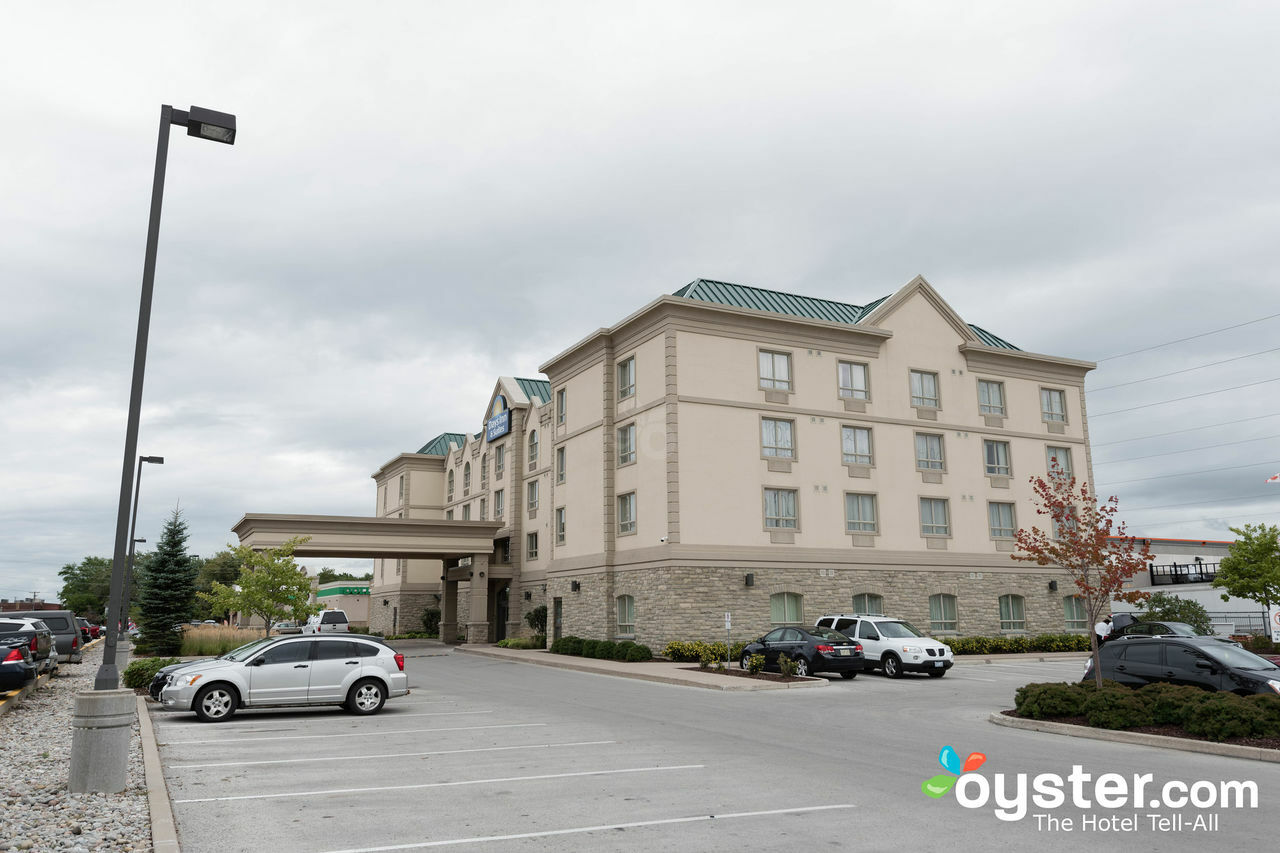 Days Inn & Suites By Wyndham Collingwood Dış mekan fotoğraf
