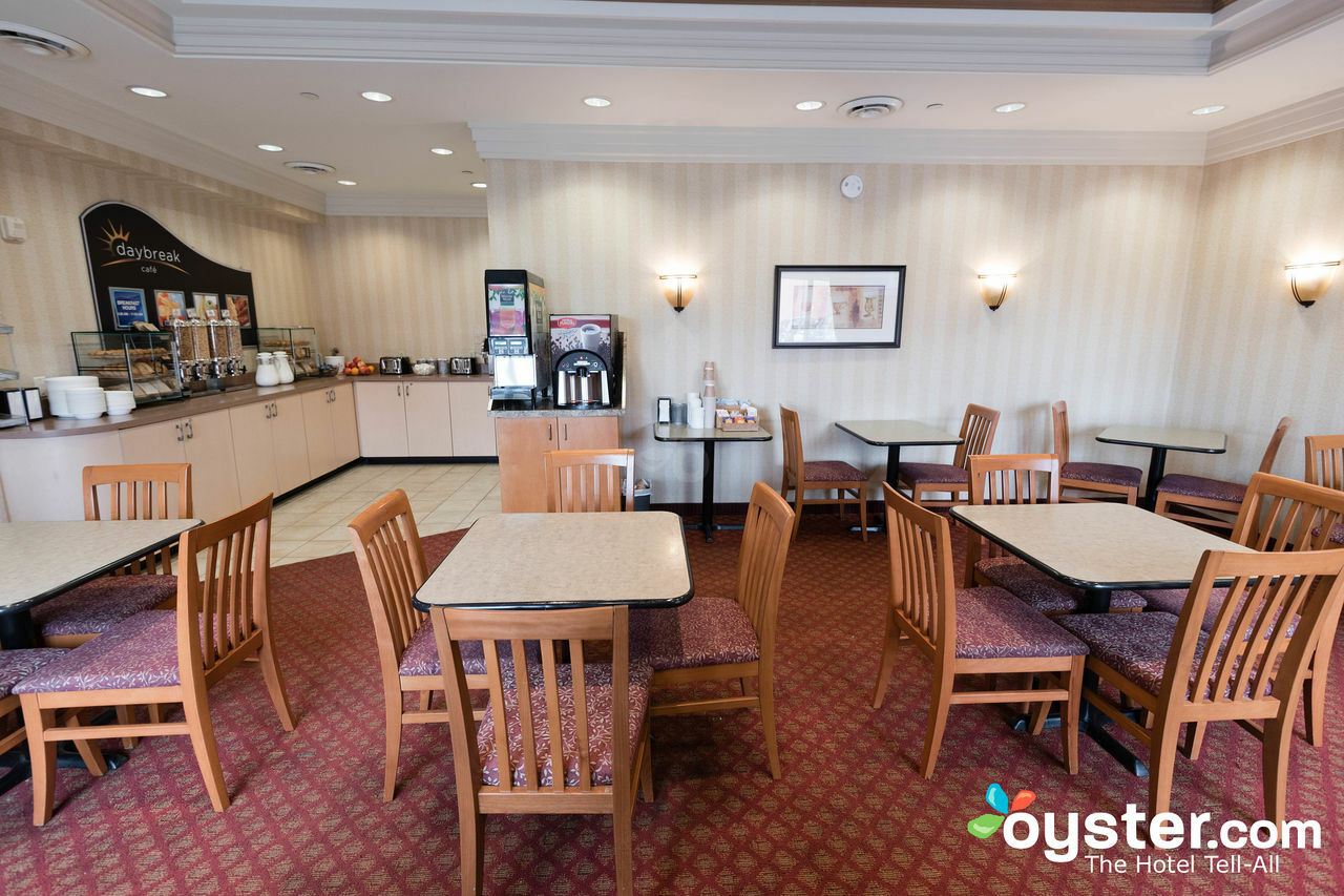 Days Inn & Suites By Wyndham Collingwood Dış mekan fotoğraf